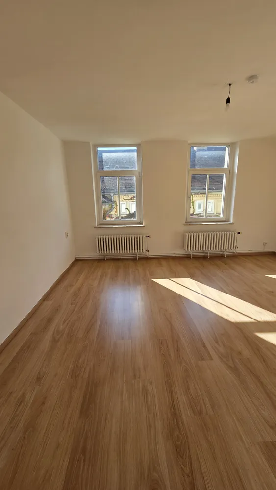 4 Zimmer Wohnung mit 130 m² in Halle (Saale) – Bild 2