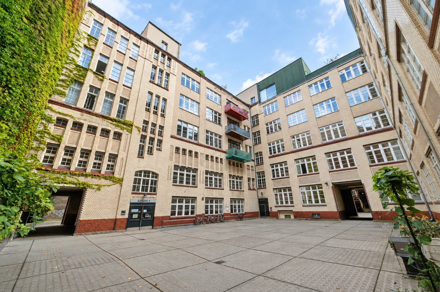 4 Zimmer Wohnung mit 138 m² in Berlin – Bild 3