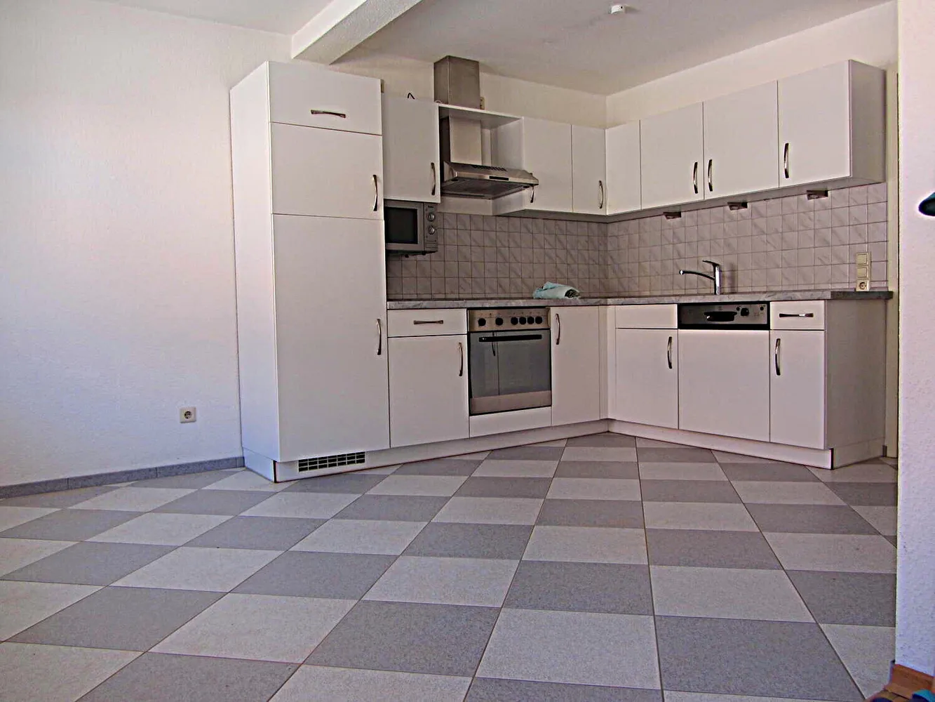 4 Zimmer Wohnung mit 96 m² in Schwetzingen – Bild 2