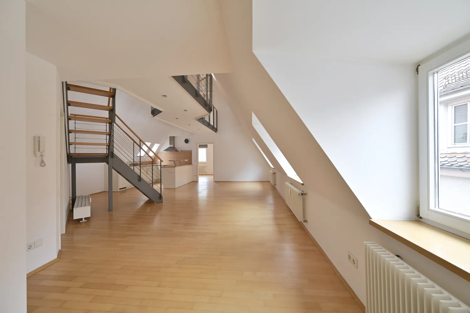 4 Zimmer Wohnung mit 120 m² in Ingolstadt – Bild 1