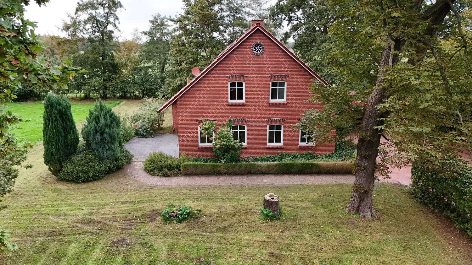 7 room house with 200 m² in Aurich – Photo 10