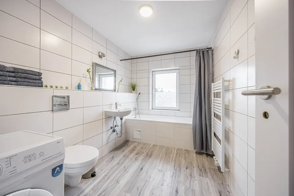 4 Zimmer Wohnung mit 122 m² in Halle (Saale) – Bild 8