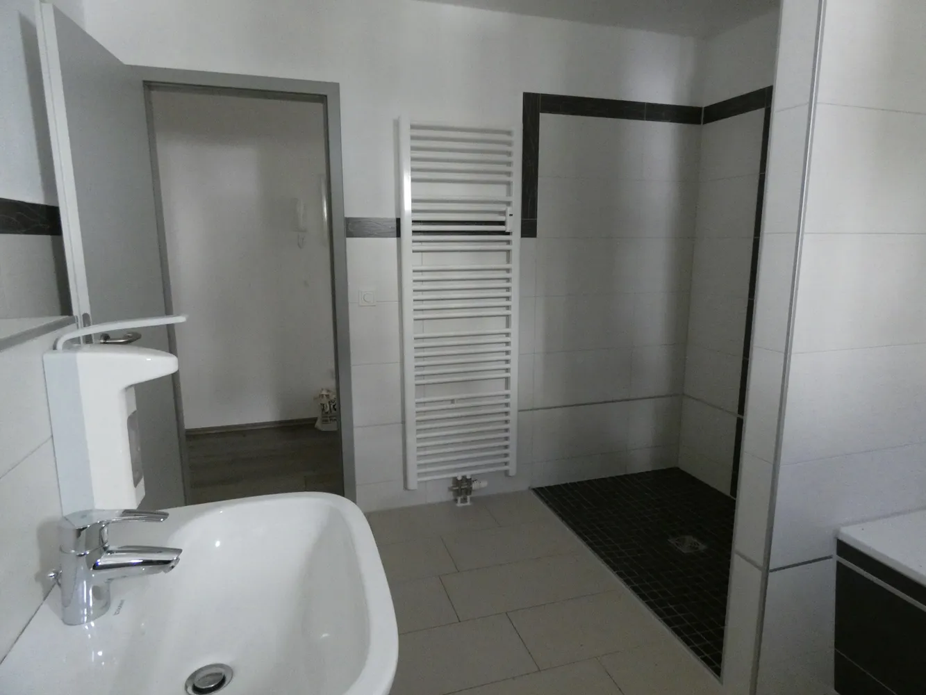 2 Zimmer Wohnung mit 82 m² in Halle (Saale) – Bild 6