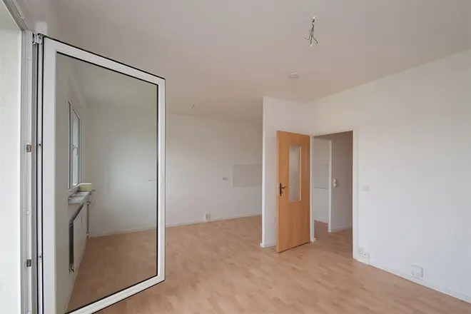 3 Zimmer Wohnung mit 57 m² in Halle (Saale) – Bild 2