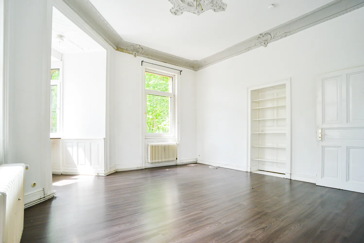 4 Zimmer Wohnung mit 120 m² in Wiesbaden – Bild 2