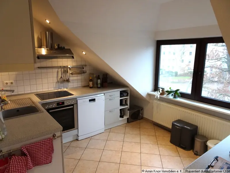 4 Zimmer Wohnung mit 122 m² in Oldenburg – Bild 2