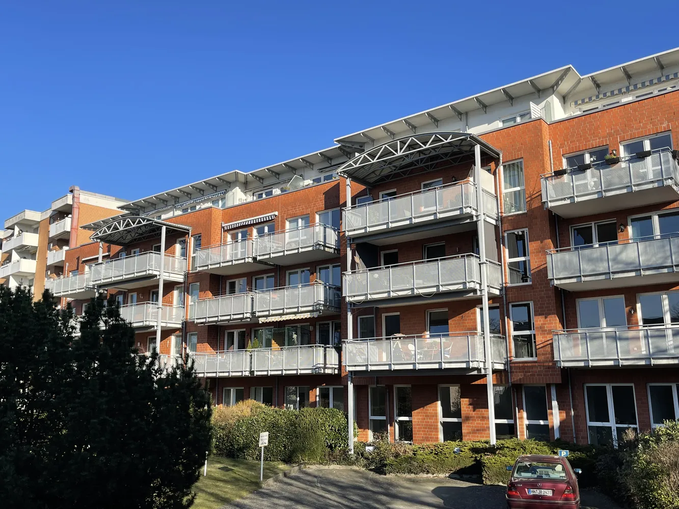 4 Zimmer Wohnung mit 136 m² in Hamburg – Bild 2
