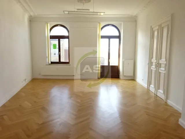 3 Zimmer Wohnung mit 151 m² in Zwickau – Bild 1