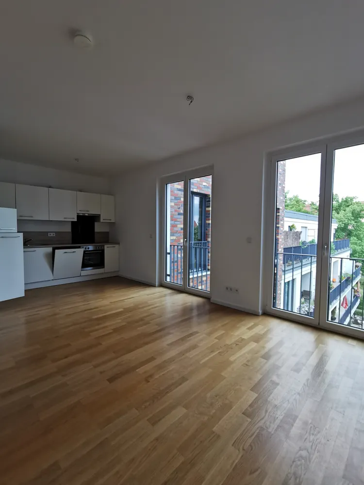 4 Zimmer Wohnung mit 102 m² in Berlin – Bild 2