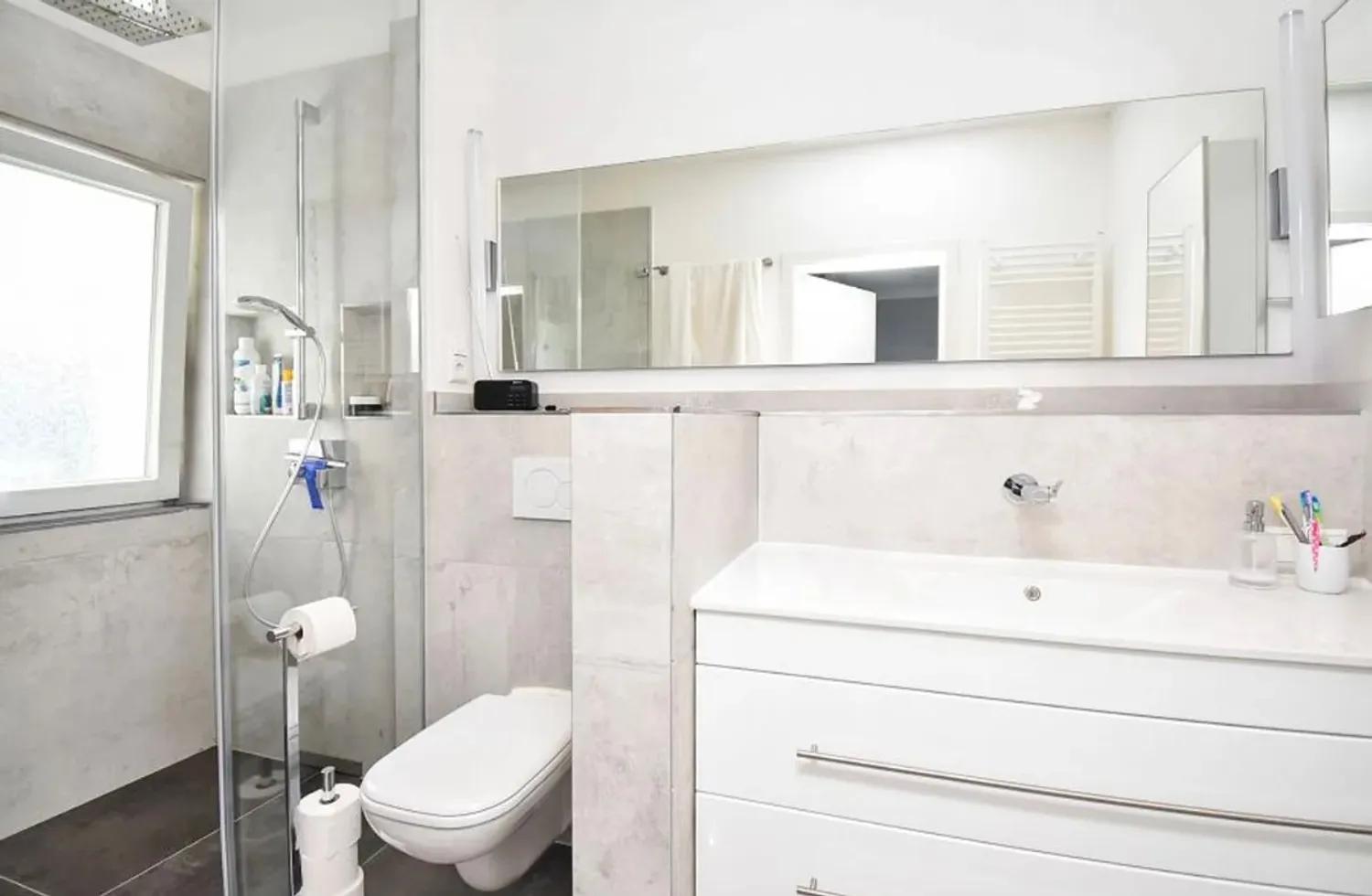 6 Zimmer Wohnung mit 230 m² in Hannover – Bild 2
