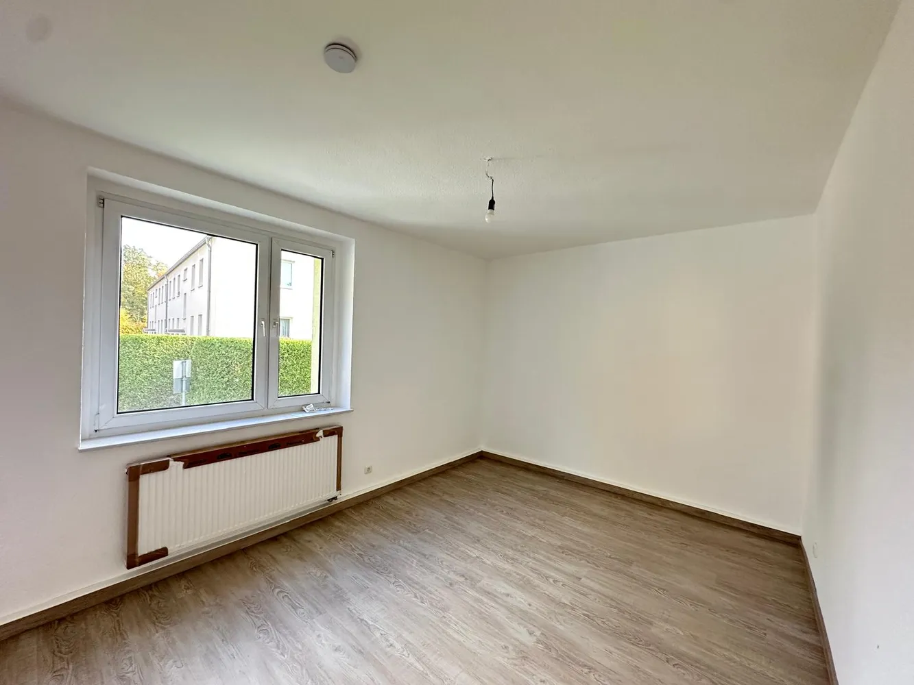 5 Zimmer Wohnung mit 98 m² in Borna – Bild 4