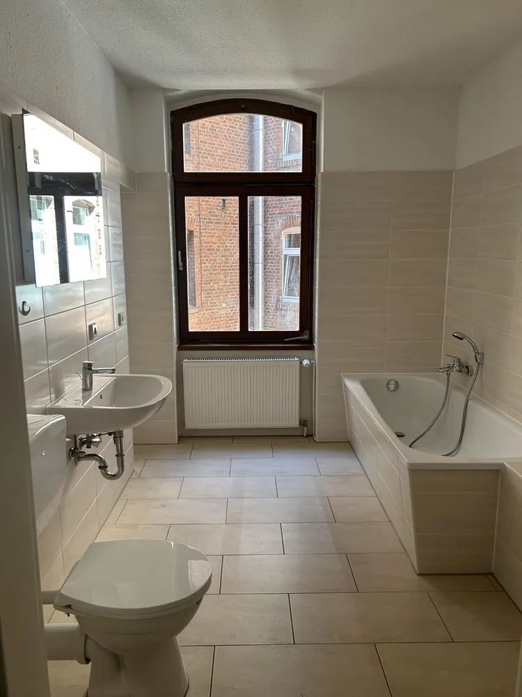 3 Zimmer Wohnung mit 96 m² in Halle (Saale) – Bild 9