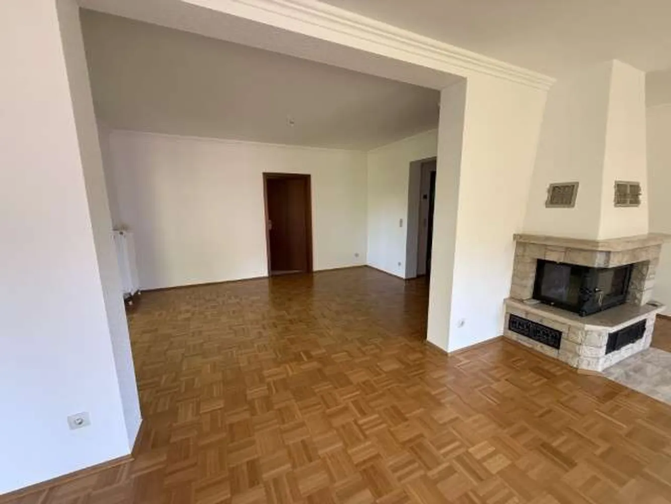 3 Zimmer Wohnung mit 118 m² in Wiesbaden – Bild 3