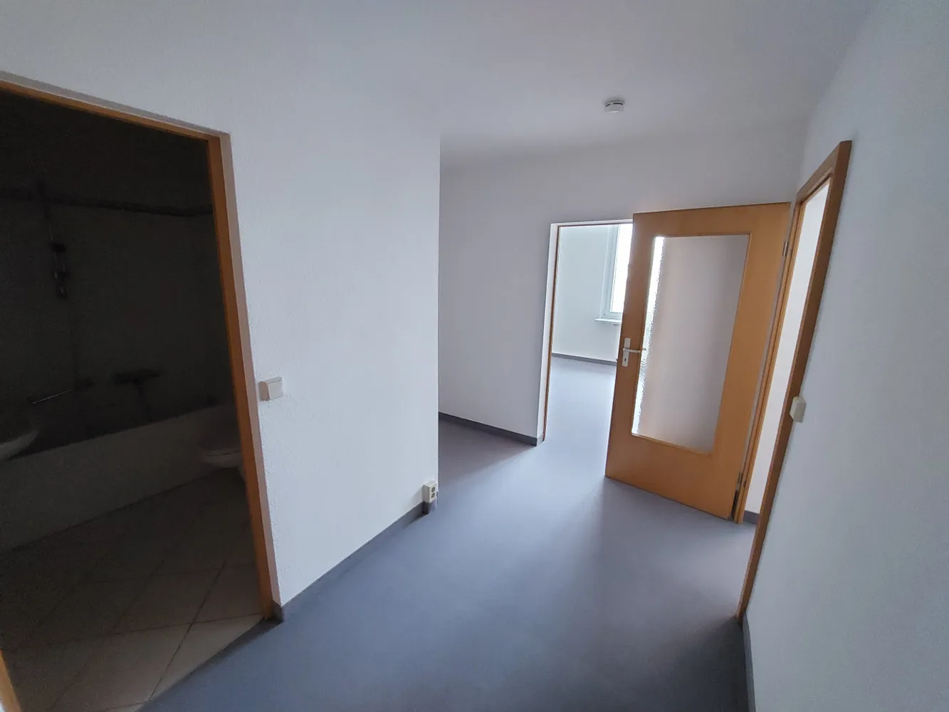 3 Zimmer Wohnung mit 82 m² in Suhl – Bild 3