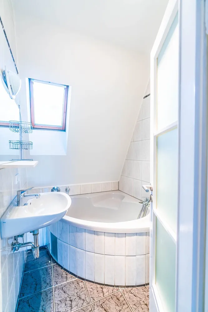 2 Zimmer Wohnung mit 74 m² in Fürth – Bild 6