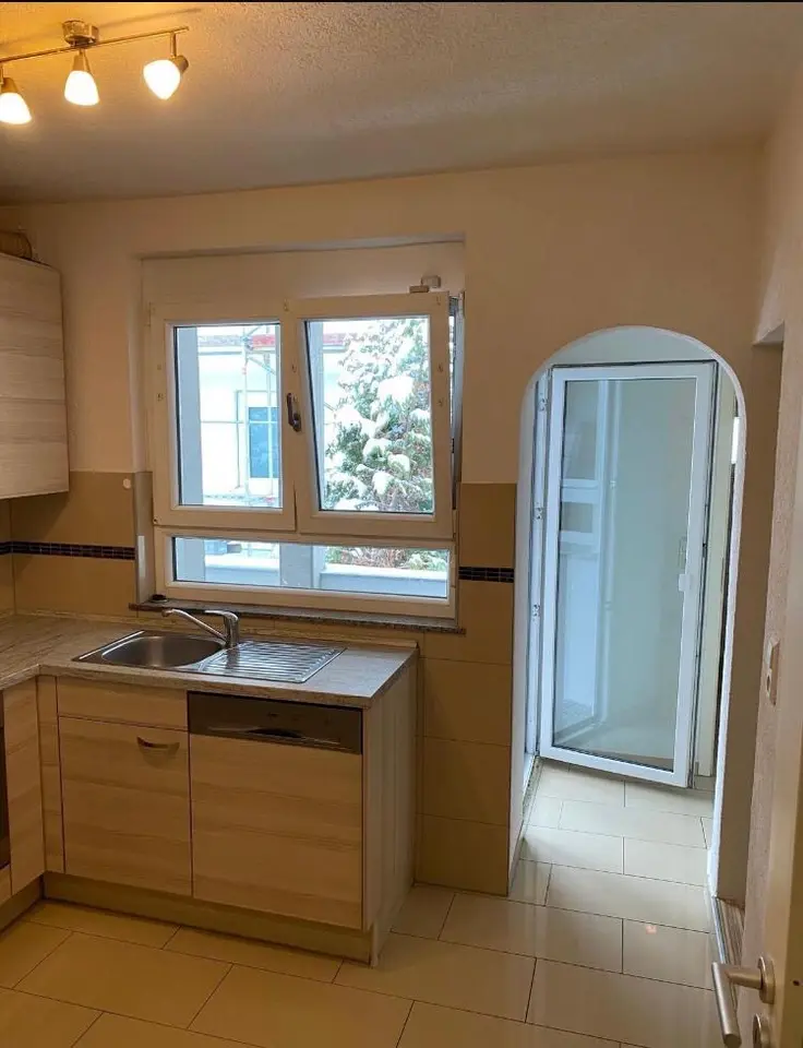 2 Zimmer Wohnung mit 65 m² in Metzingen – Bild 3