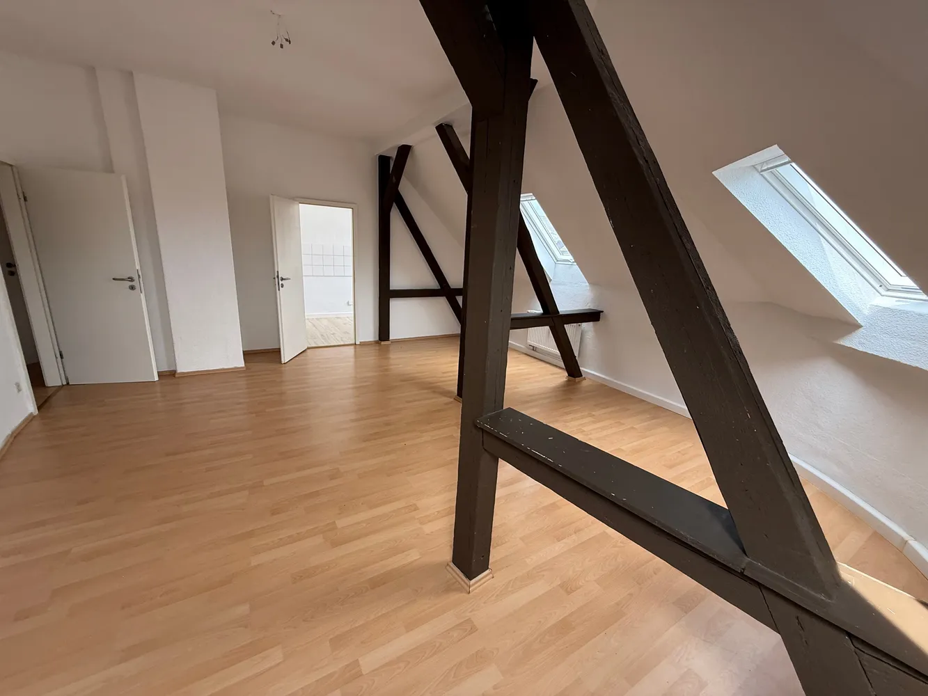 7 Zimmer Wohnung mit 130 m² in Chemnitz – Bild 6