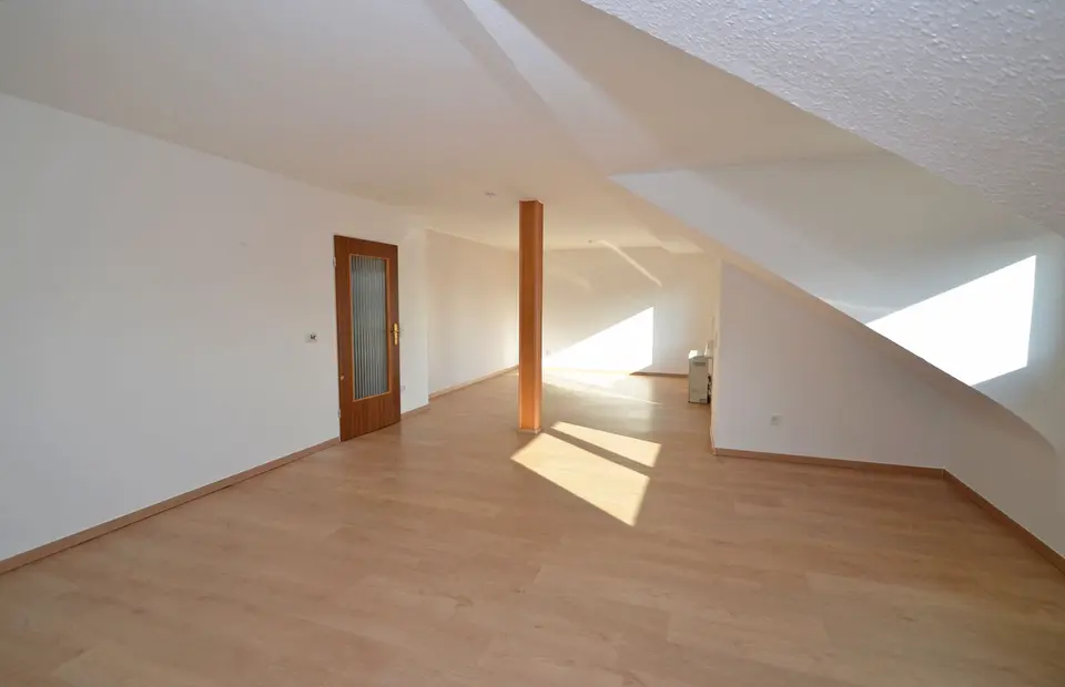 2 Zimmer Wohnung mit 78 m² in Brühl – Bild 1