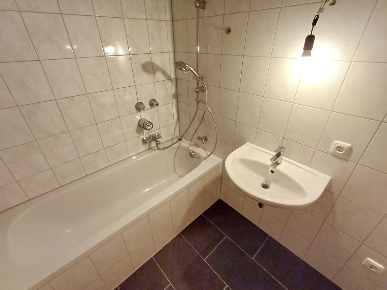3 Zimmer Wohnung mit 80 m² in München – Bild 7
