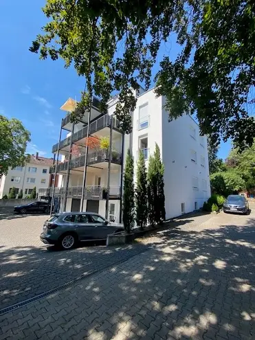 3 Zimmer Wohnung mit 105 m² in Wiesbaden – Bild 1