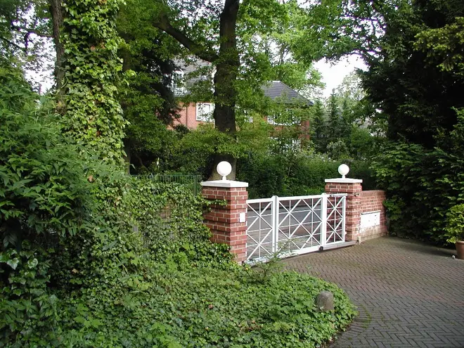 5 Zimmer Wohnung mit 182 m² in Hamburg – Bild 2