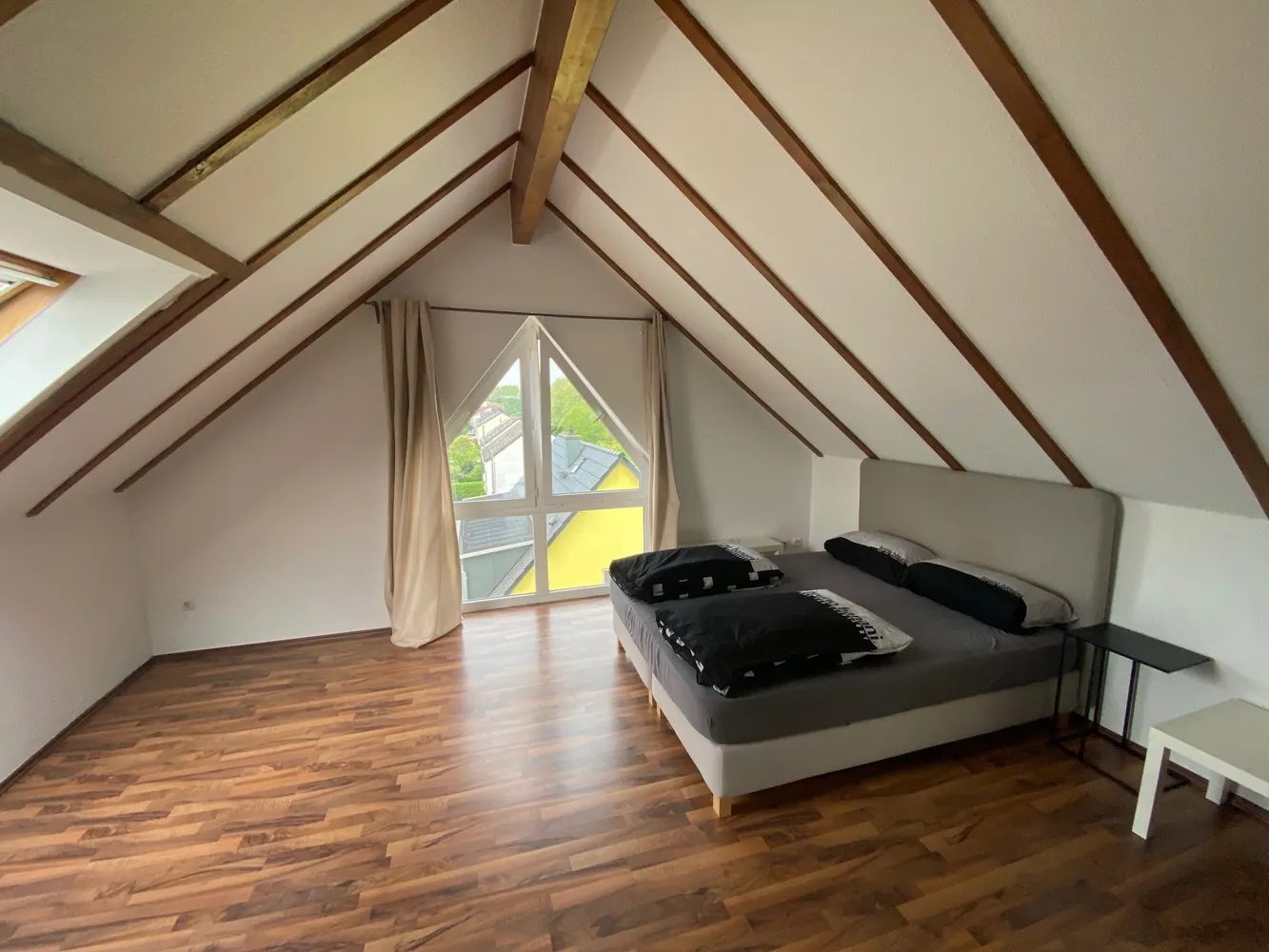 1 Zimmer Wohnung mit 35 m² in Köln – Bild 3