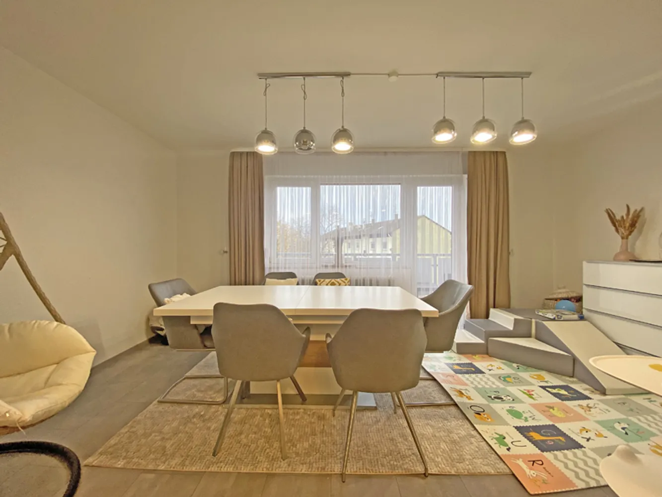 3 Zimmer Wohnung mit 91 m² in Karlsruhe – Bild 2