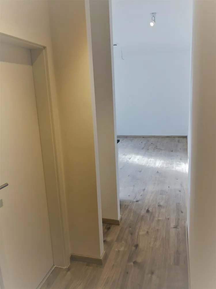 1 Zimmer Wohnung mit 28 m² in Düsseldorf – Bild 2