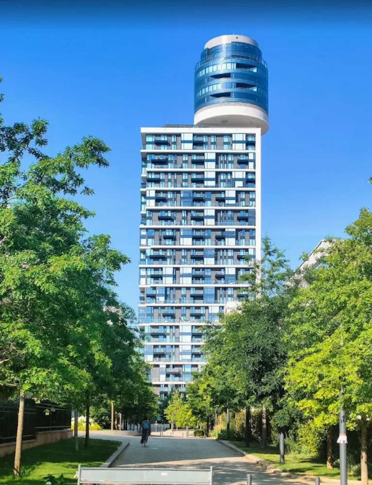 3 Zimmer Wohnung mit 98 m² in Frankfurt am Main – Bild 1