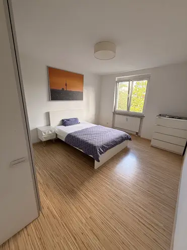 4 Zimmer Wohnung mit 76 m² in München – Bild 7