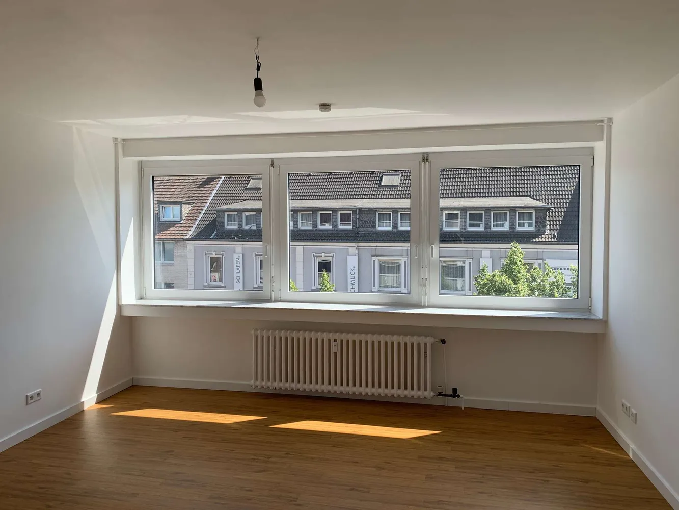 2 Zimmer Wohnung mit 81 m² in Oberhausen – Bild 1