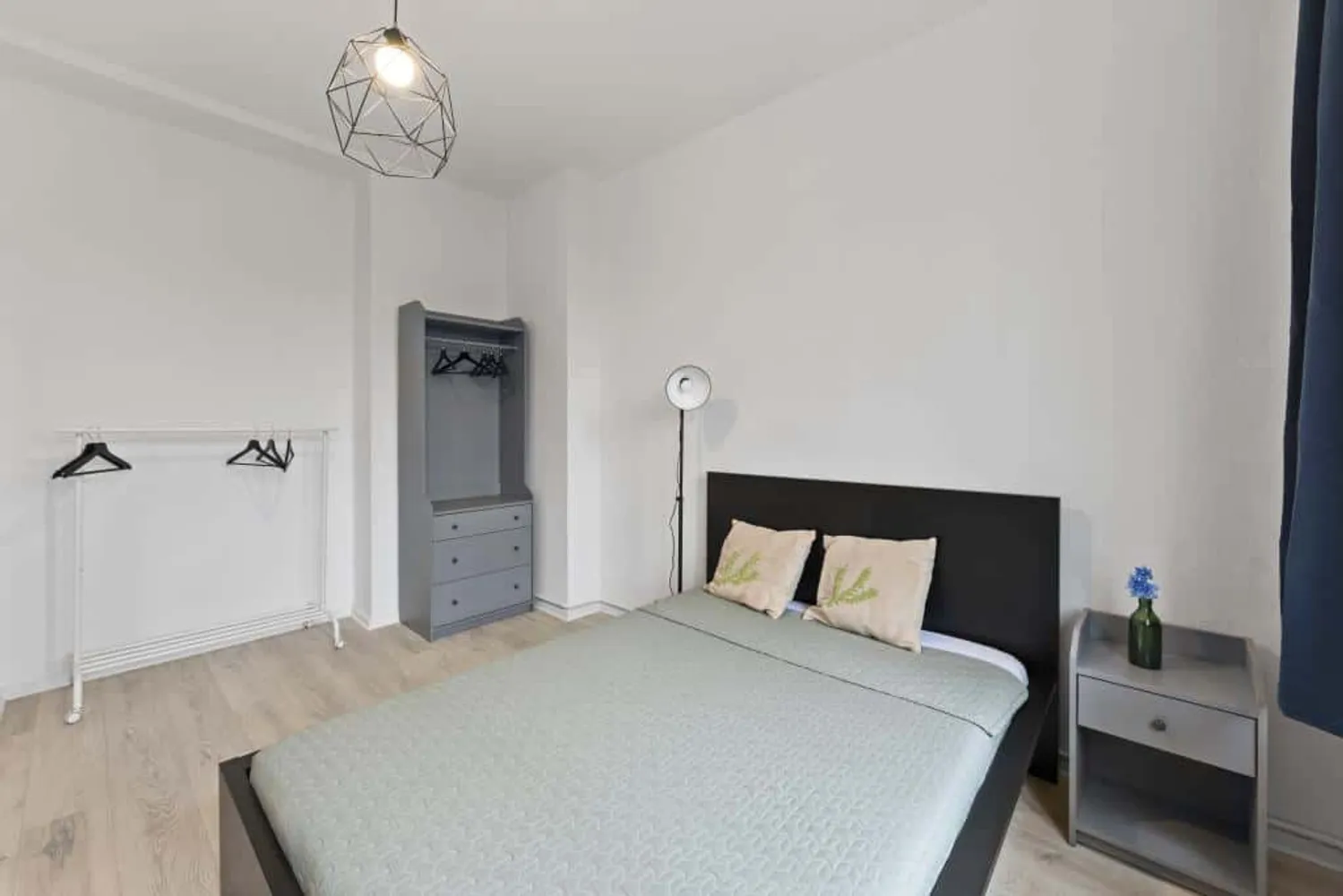 Shared room with 14 m² in Berlin – Photo 2
