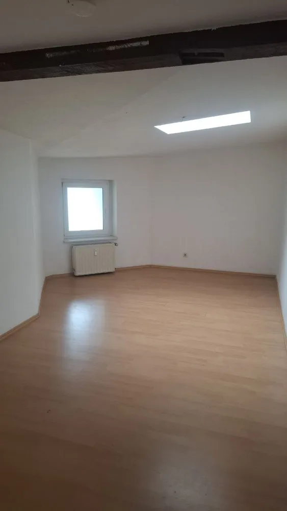 2 Zimmer Wohnung mit 75 m² in Halle (Saale) – Bild 2