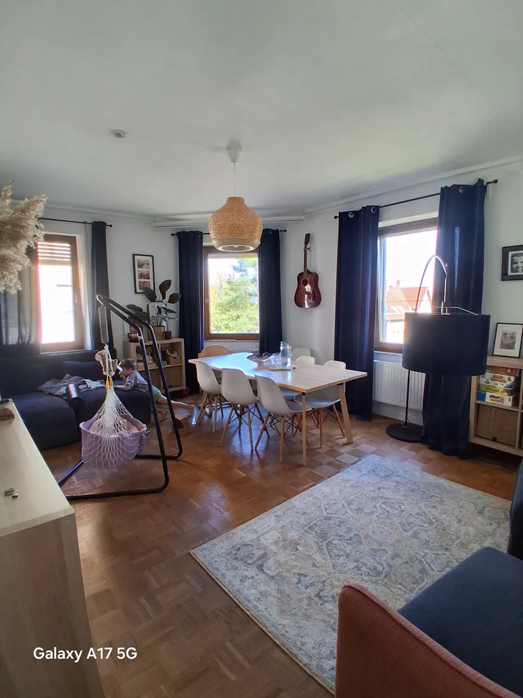 5 Zimmer Wohnung mit 90 m² in Stuttgart – Bild 1