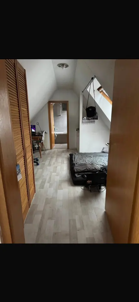 8 Zimmer Wohnung mit 181 m² in Nürtingen – Bild 10