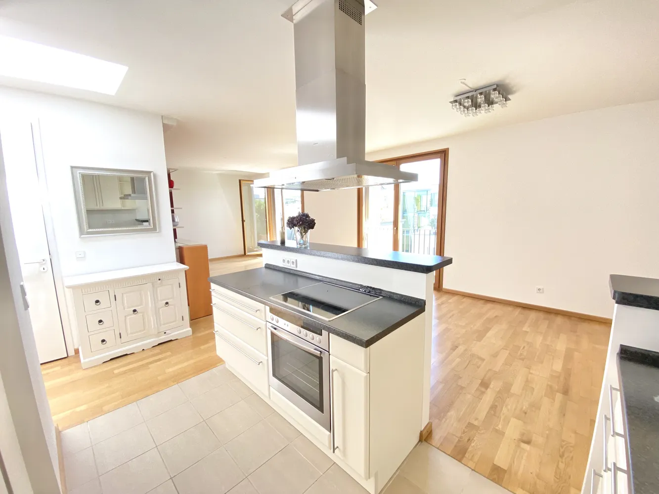 4 room apartment with 115 m² in Munich – Photo 4