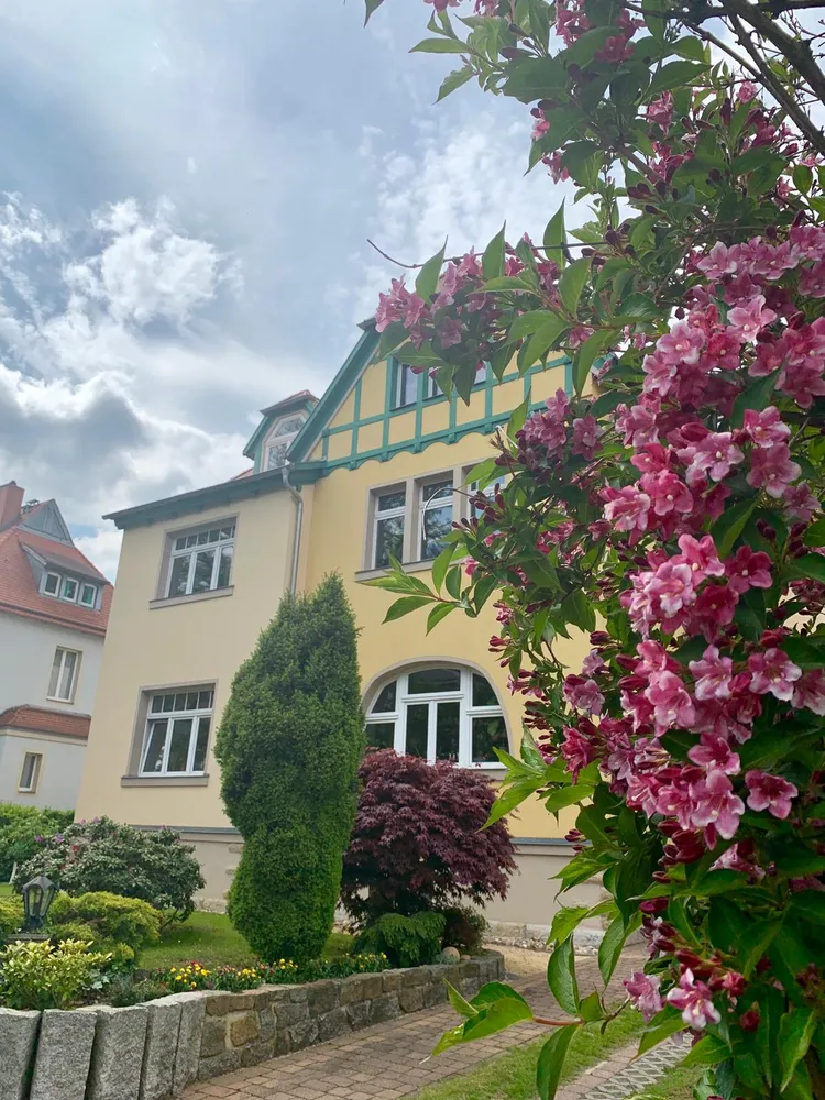 5 Zimmer Wohnung mit 154 m² in Dresden – Bild 1