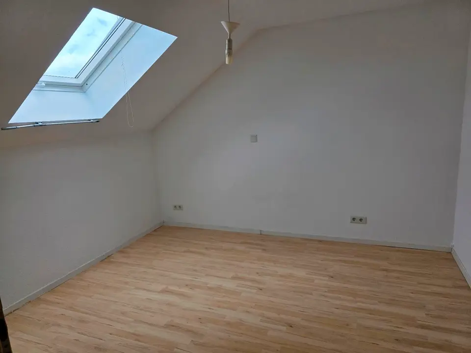 4 Zimmer Wohnung mit 102 m² in Dietzenbach – Bild 4