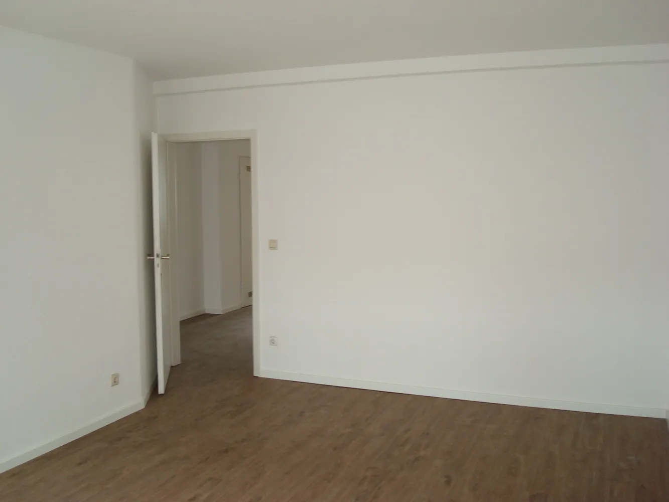 3 Zimmer Wohnung mit 92 m² in Düsseldorf – Bild 2
