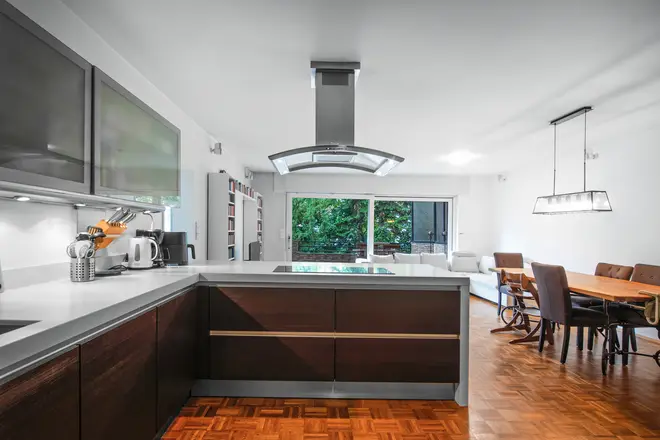 4 Zimmer Wohnung mit 118 m² in Düsseldorf – Bild 7