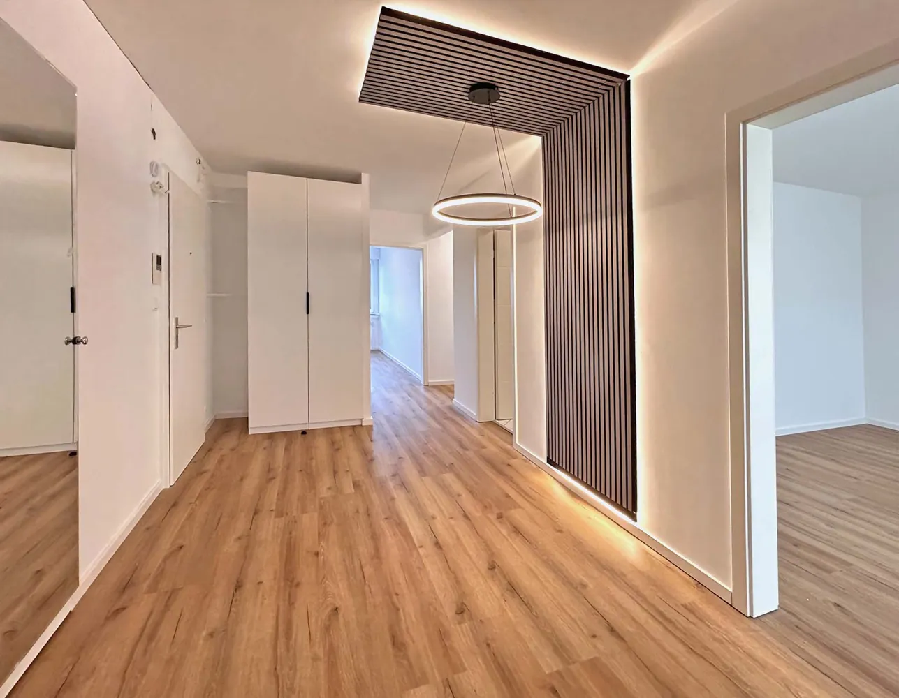 4 Zimmer Wohnung mit 94 m² in München – Bild 1