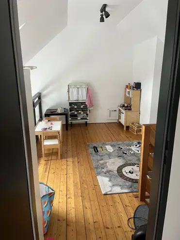 3 Zimmer Wohnung mit 81 m² in Köln – Bild 2