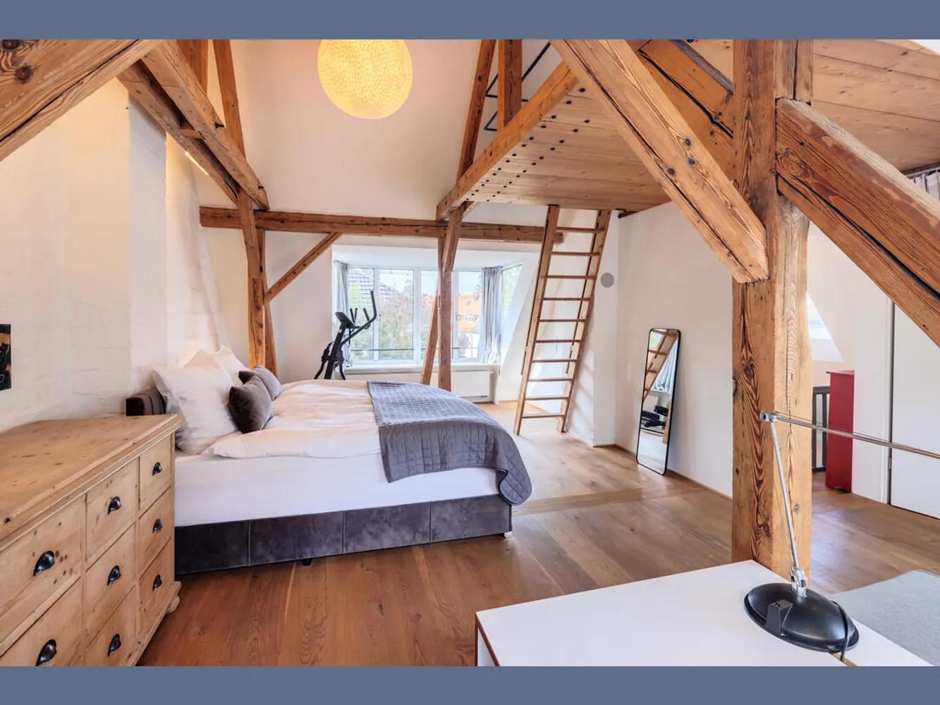 7 Zimmer Haus mit 174 m² in München – Bild 3
