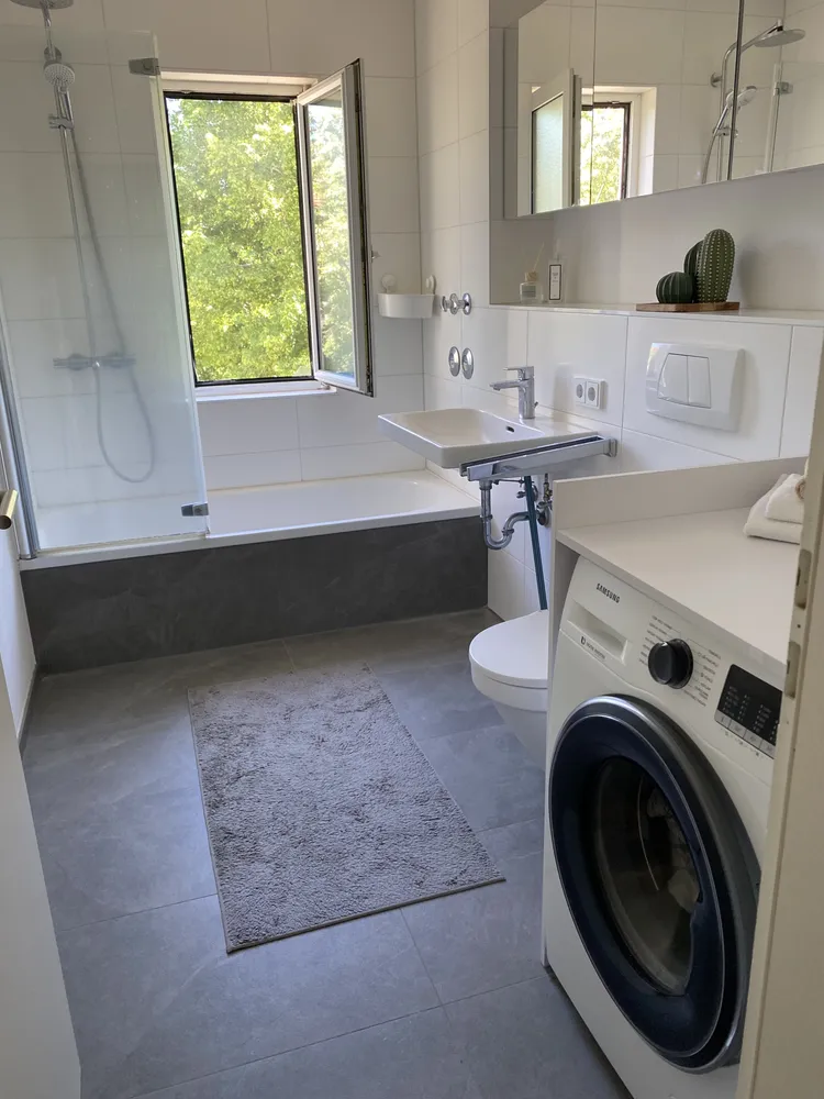 4 Zimmer Wohnung mit 100 m² in Regensburg – Bild 3