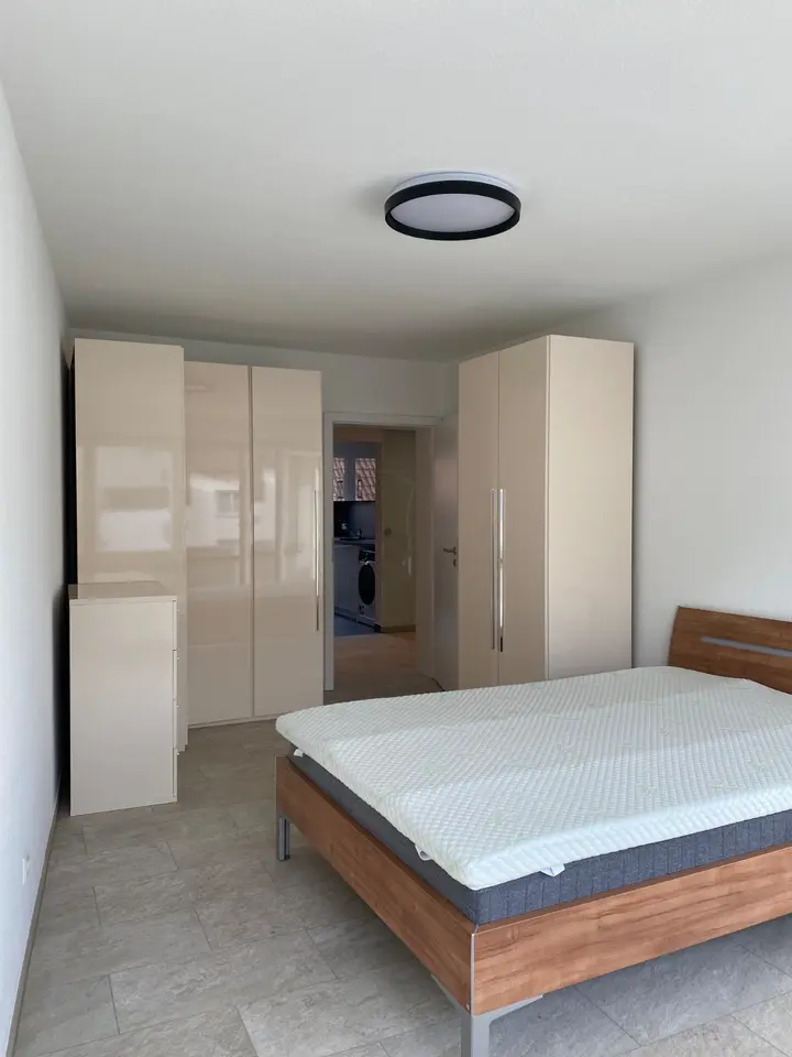WG-Zimmer mit 98 m² in Stuttgart – Bild 2