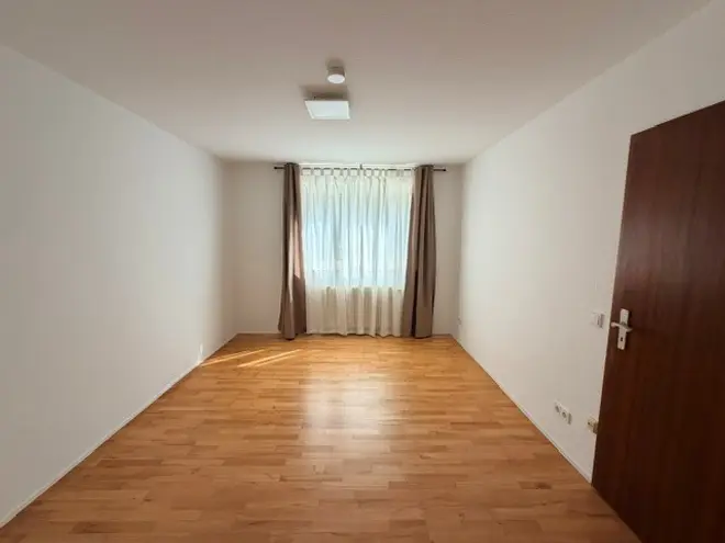 2 Zimmer Wohnung mit 77 m² in Köln – Bild 5