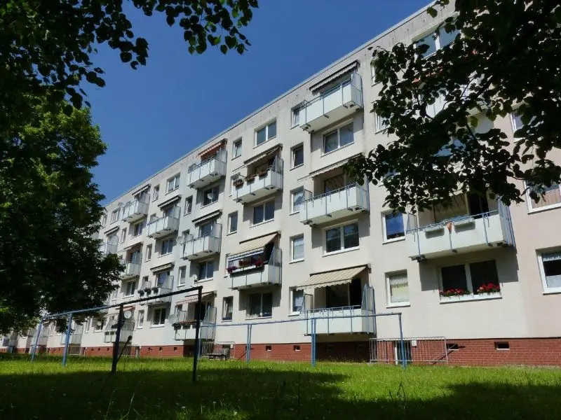 2 Zimmer Wohnung mit 44 m² in Schwerin – Bild 2