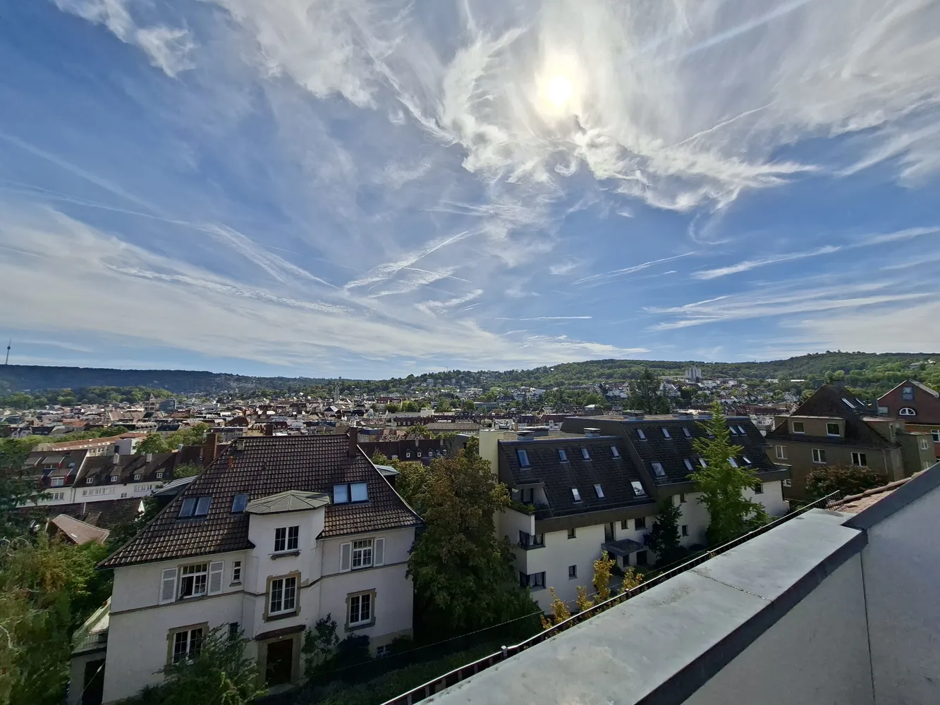 4 Zimmer Wohnung mit 105 m² in Stuttgart – Bild 2
