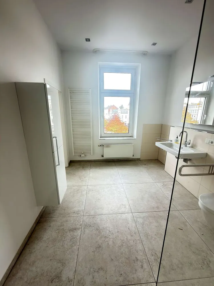 5 Zimmer Wohnung mit 137 m² in Mönchengladbach – Bild 1