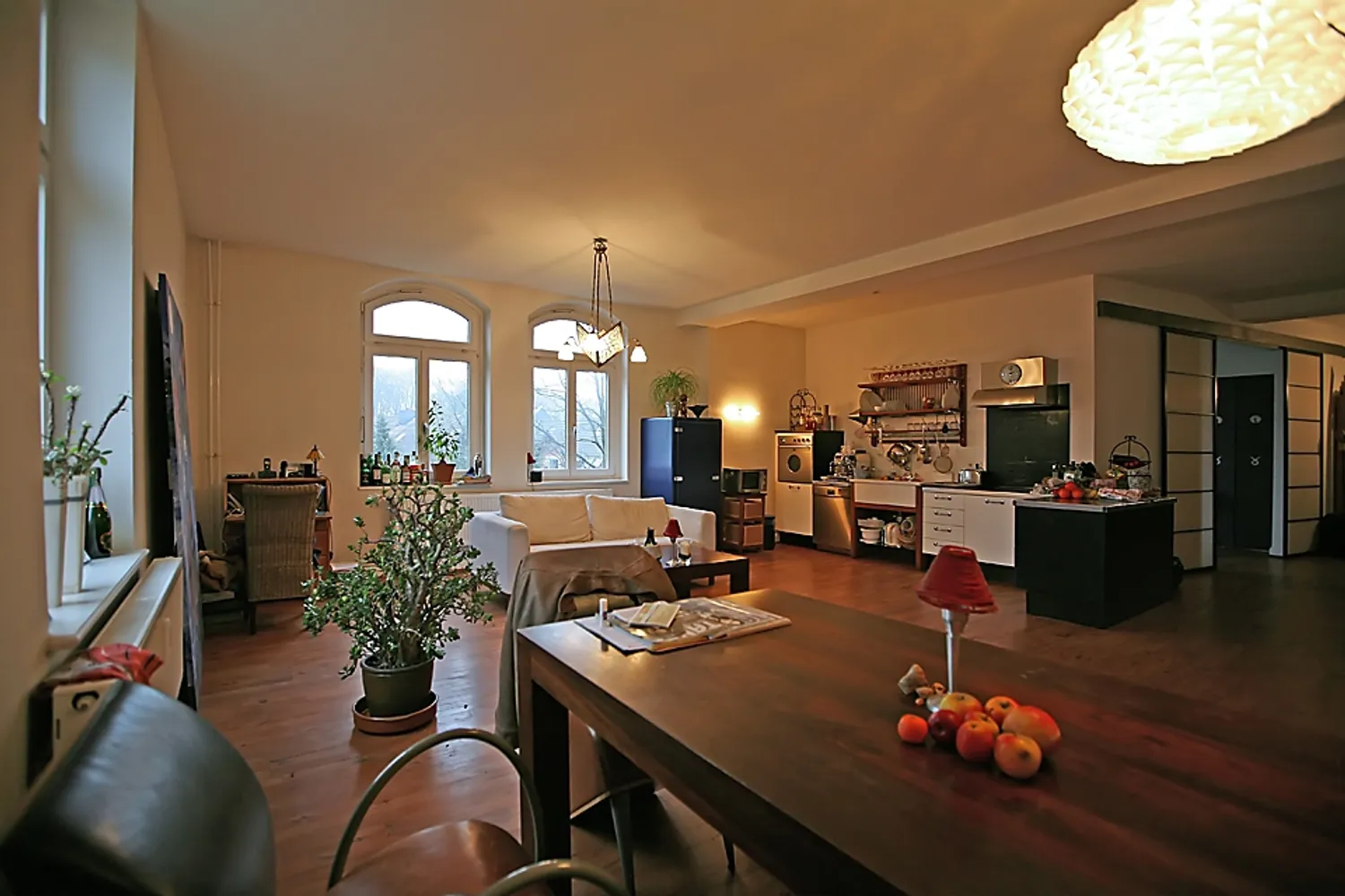 2 Zimmer Wohnung mit 99 m² in Hamburg – Bild 2
